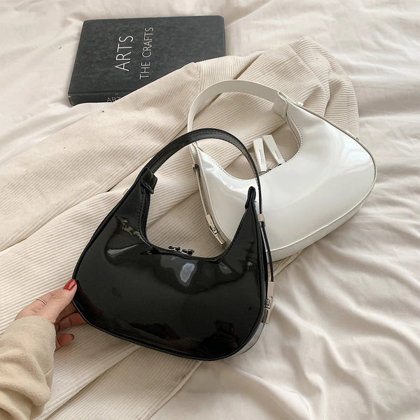 BELLA | VINTAGE HALF-MOON BAG