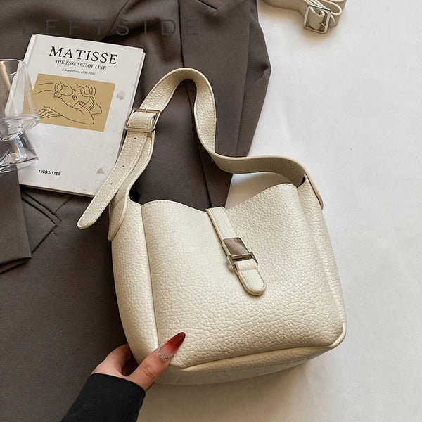 IRIS | MODERN BUCKET BAG