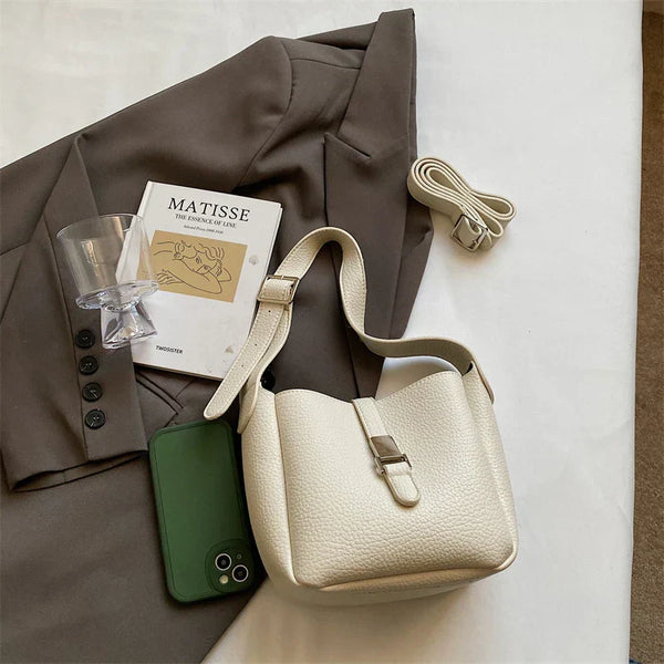 IRIS | MODERN BUCKET BAG