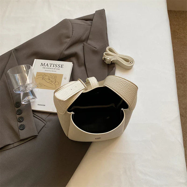 IRIS | MODERN BUCKET BAG