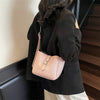IRIS | MODERN BUCKET BAG