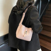 IRIS | MODERN BUCKET BAG